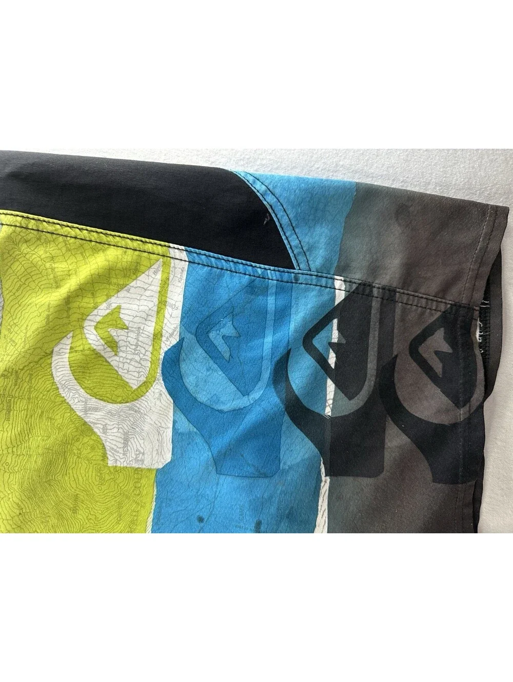 Y2K Quiksilver Board Shorts Mens 33 Surf Swim Trunks